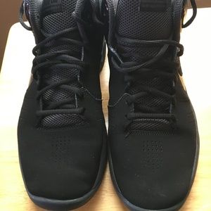 tennis shoes